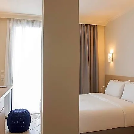 Zefyros Sea View 3*