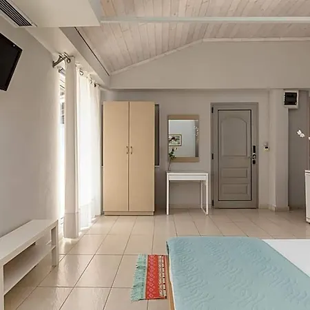 Szálloda Zefyros Sea View 3*